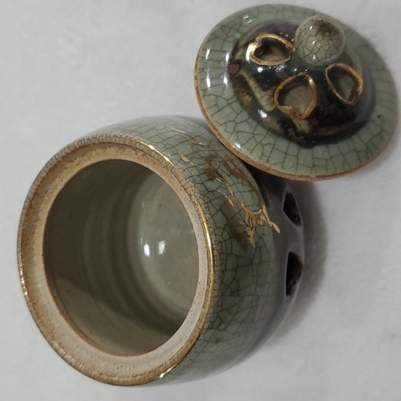 Covered Box - Picture 2 of 4